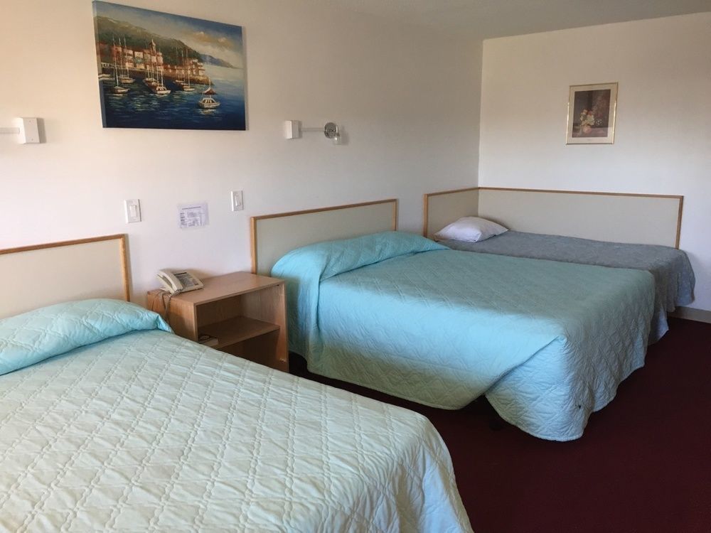 Voyageur Motel Thunder Bay Exterior photo