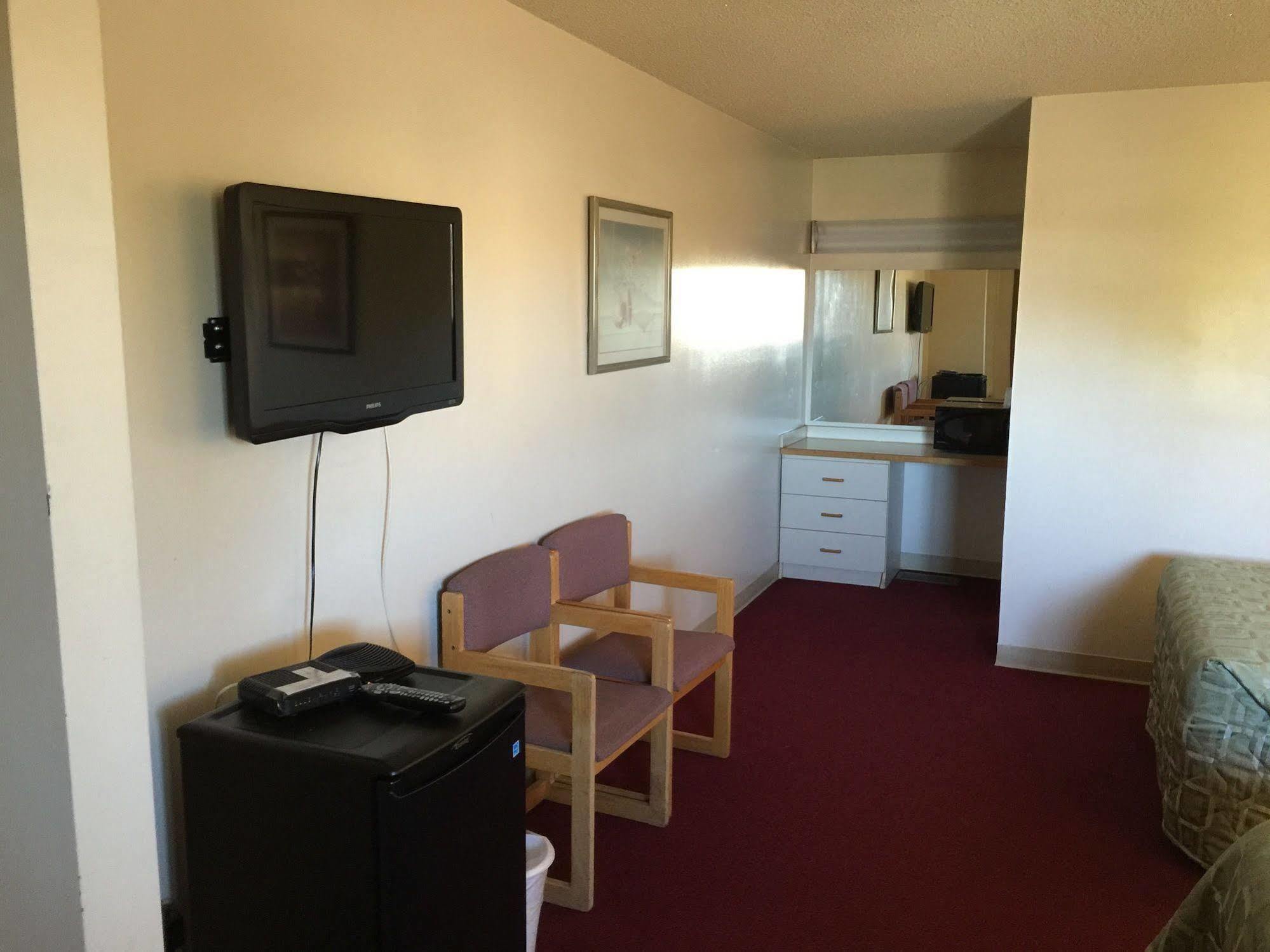 Voyageur Motel Thunder Bay Exterior photo