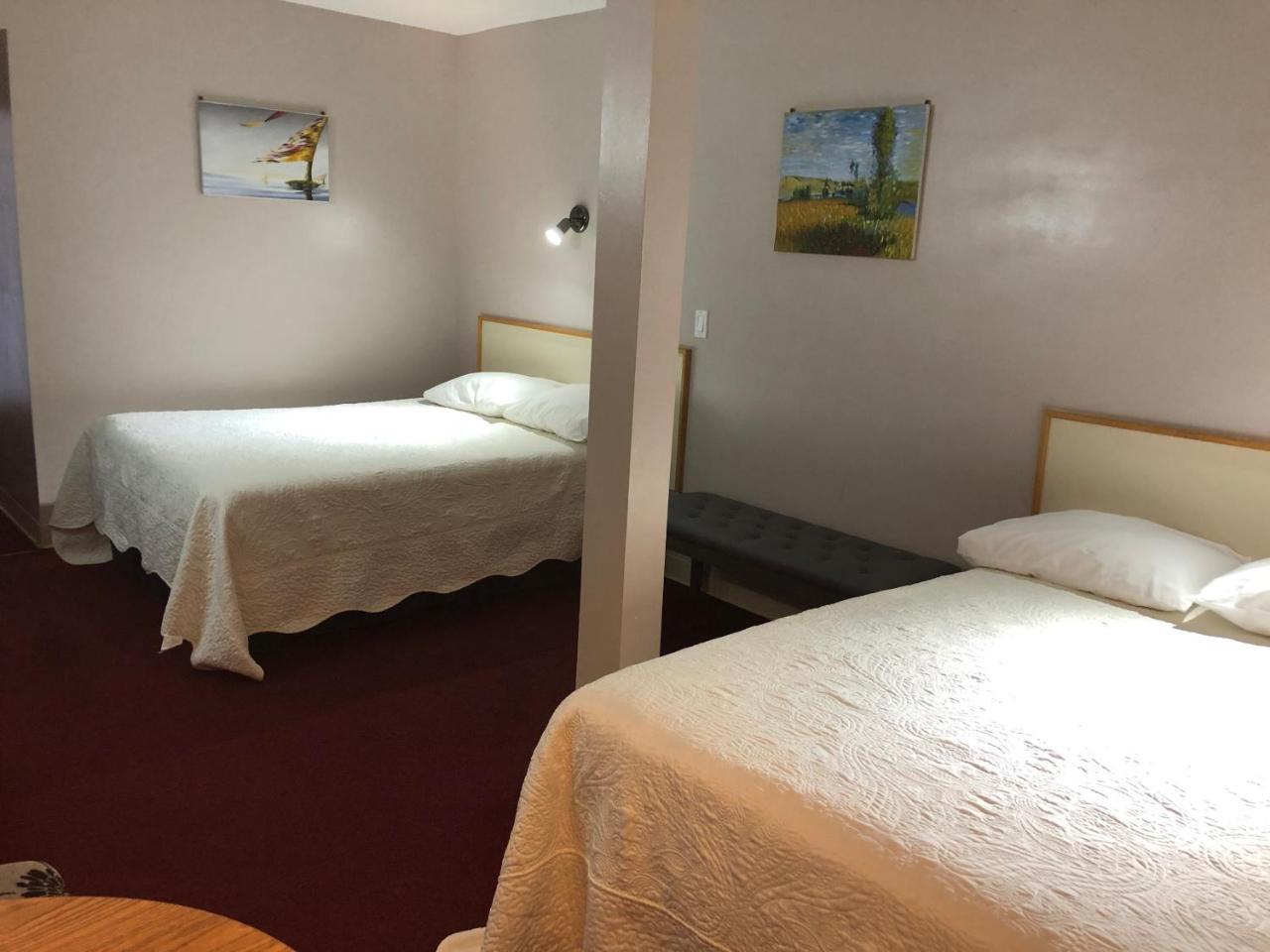 Voyageur Motel Thunder Bay Exterior photo